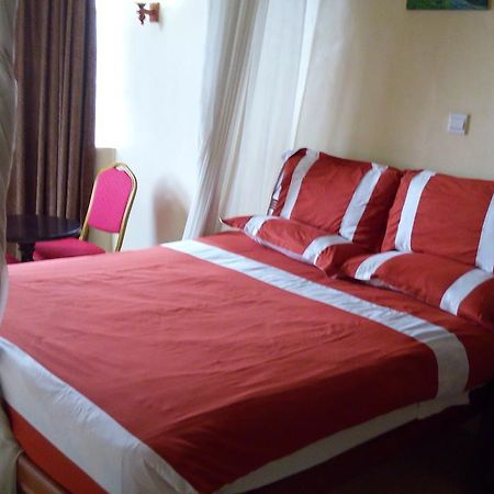 Royal Palm Hotel And Suites Nakuru Exterior foto