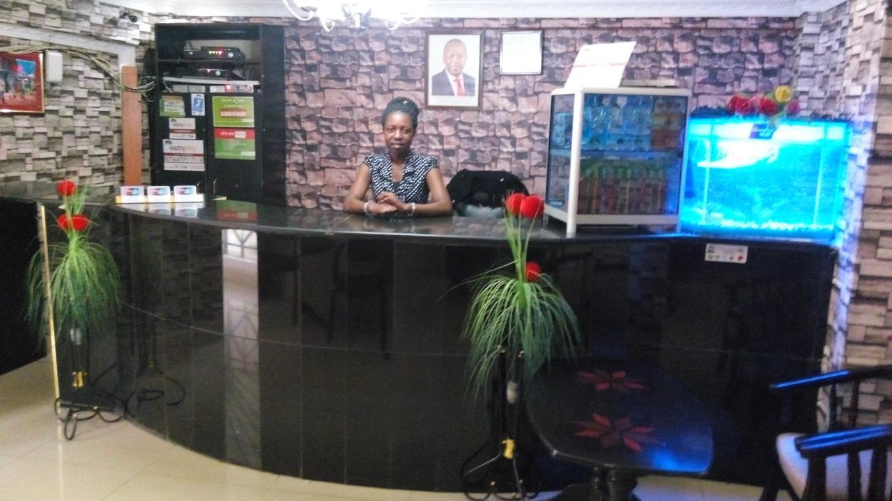 Royal Palm Hotel And Suites Nakuru Exterior foto