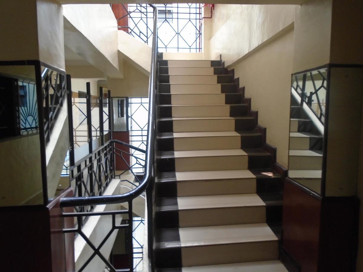 Royal Palm Hotel And Suites Nakuru Exterior foto